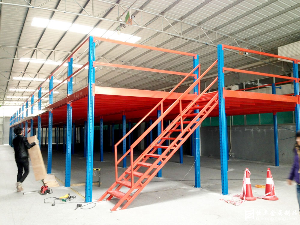 倉(cāng)庫(kù)貨架