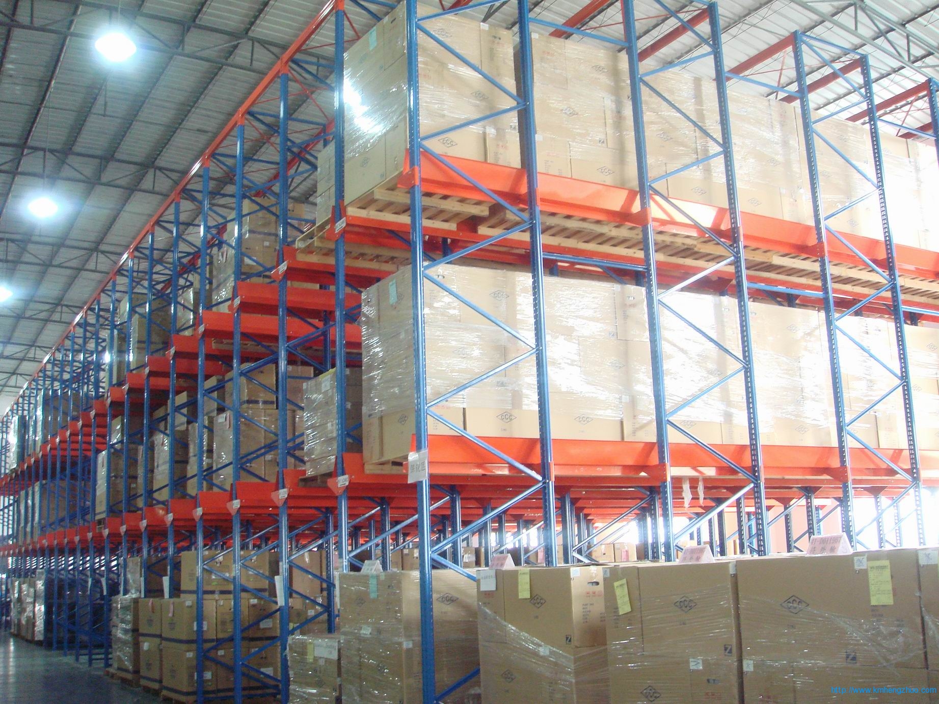 HZ-798型通廊式貨架 通廊式倉庫貨架應用案例